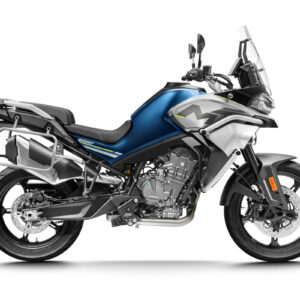 CF Moto 800MT sport twilight blue right facing with luggage rack