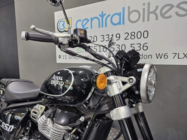 Royal Enfield Super Meteor 650 Astral 2024 Green 5