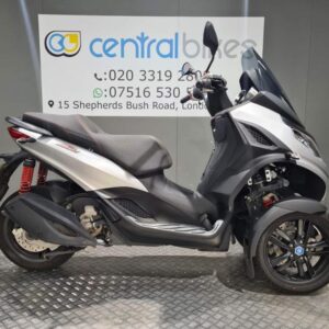 Piaggio MP3 300 Sport HPE 2024 Silver