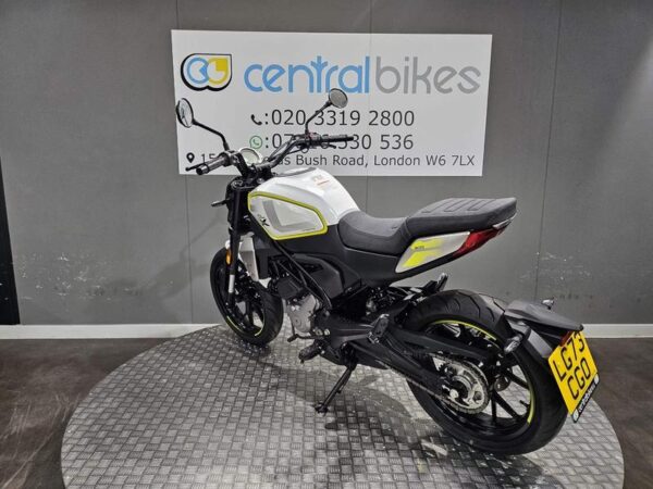 CFMOTO 300 CL-X 2023 White 5