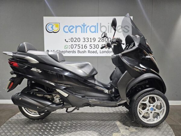 Piaggio MP3 300 LT Business ABS 2017 Black 1