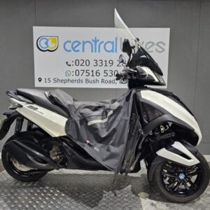 Piaggio MP3 300 Yourban Sport 2019 White