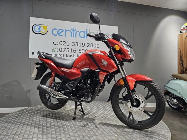 Honda CB125F 125 125 2024 Red 17