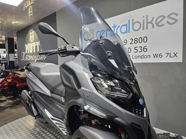 Piaggio MP3 400 HPE Sport E5 2023 Grey 5