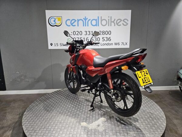 Honda CB125F 125 125 2024 Red 14