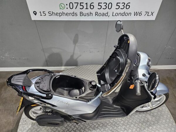 Piaggio Liberty 50 50 CVT Euro 5 2024 Grey 11