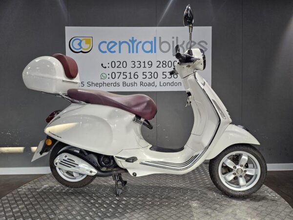 Piaggio Vespa Primavera 50 2T CVT 2016 White