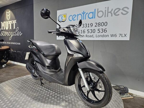 Piaggio Liberty 125 125 S CVT Euro 5 2022 Black 3