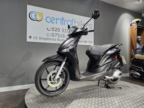 Piaggio Liberty 125 125 S CVT Euro 5 2022 Black 26