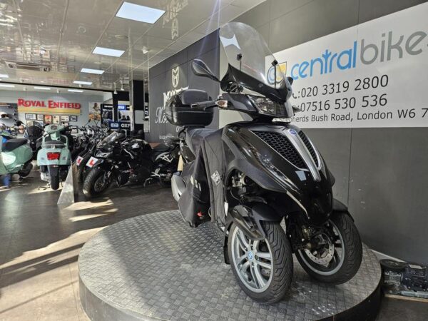 Piaggio MP3 300 300 Yourban LT 2017 Black 5