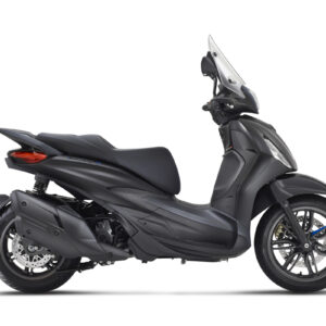 Piaggio Beverly 400 S Eu5+ A sleek black scooter with a streamlined design, featuring a windscreen, comfortable seat, and modern wheels, shown from a side angle against a white background.