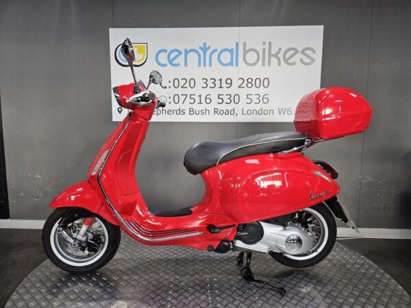 Piaggio Vespa Sprint 125 125 CVT 2014 Red 19