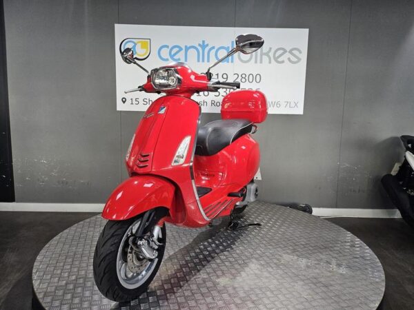 Piaggio Vespa Sprint 125 125 CVT 2014 Red 25