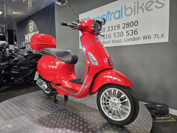 Piaggio Vespa Sprint 125 125 CVT 2014 Red 4