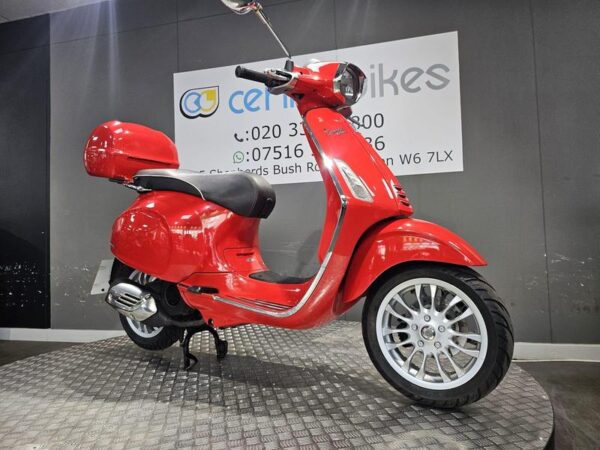 Piaggio Vespa Sprint 125 125 CVT 2014 Red 28