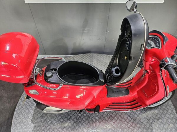Piaggio Vespa Sprint 125 125 CVT 2014 Red 10