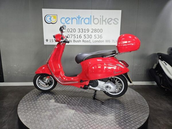Piaggio Vespa Sprint 125 125 CVT 2014 Red 16