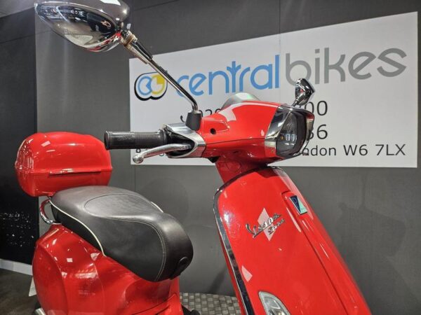 Piaggio Vespa Sprint 125 125 CVT 2014 Red 27