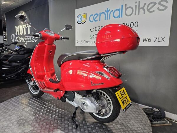 Piaggio Vespa Sprint 125 125 CVT 2014 Red 21