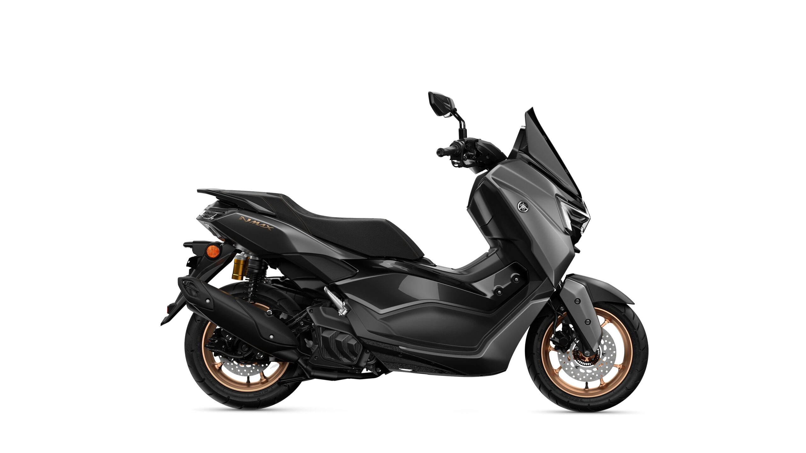 Yamaha 2026 NMAX 155 TECH MAX Crystal Graphite Right A sleek black scooter with a modern design, featuring a prominent windshield, gold and black accents, and a contrasting bronze wheel rim, positioned against a white background.