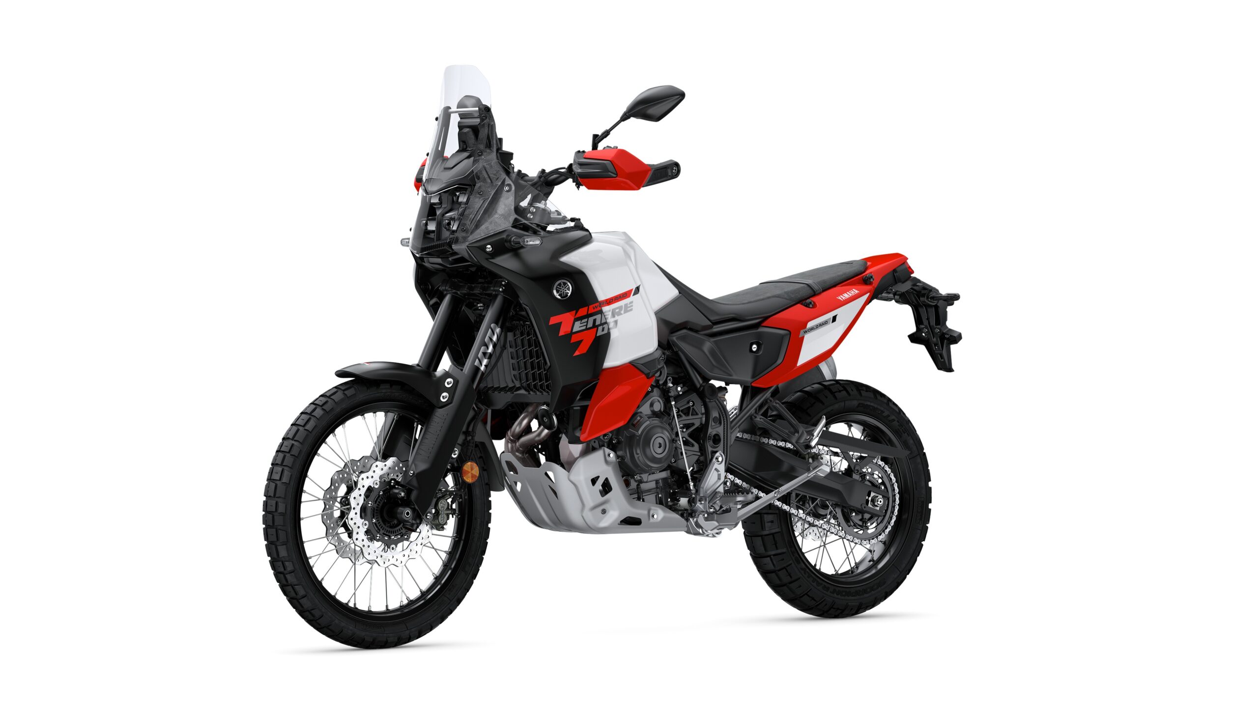 Yamaha 2026 Tenere 700 World Raid Redline Lateral Left A Yamaha Tenere 700 motorcycle, featuring a black and red color scheme with rugged tires, is displayed against a white background.