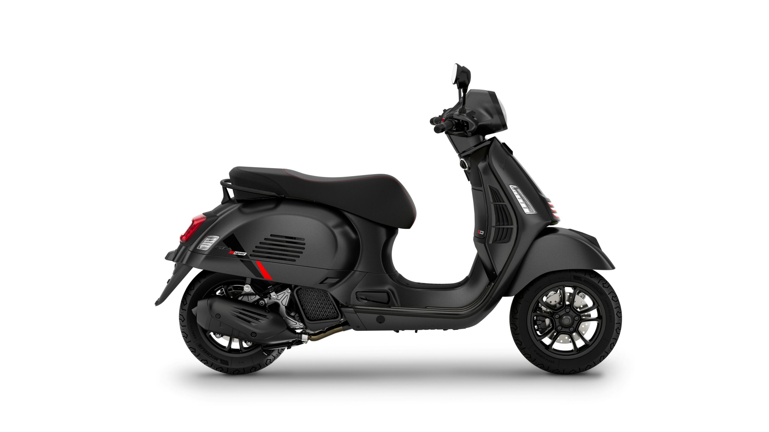 Vespa GTS 125 SuperSport Nero Convinto Right A sleek black scooter with modern design features, including a comfortable seat and stylish wheels, shown from the side against a white background.