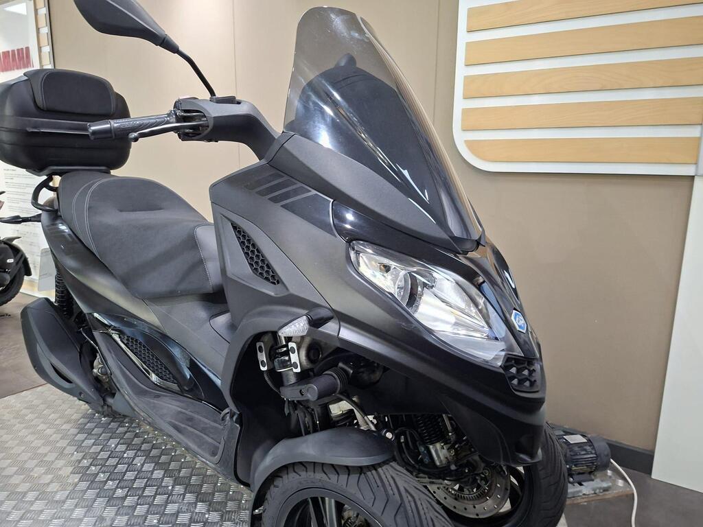 Piaggio MP3 300 2023 10