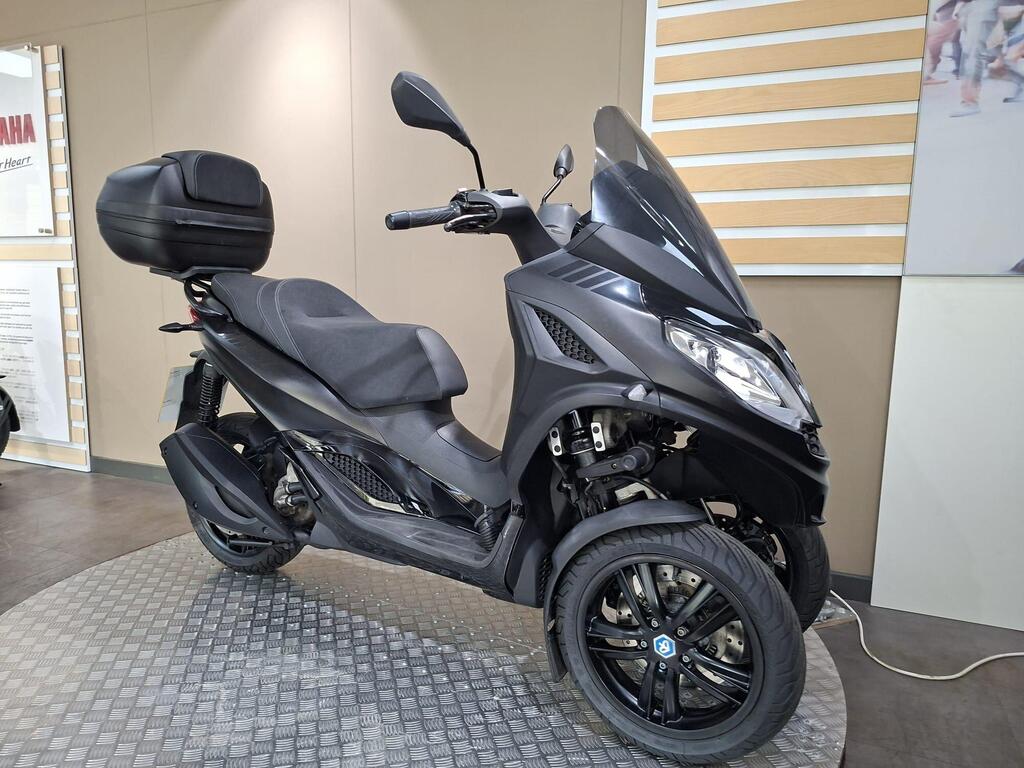 Piaggio MP3 300 2023 11