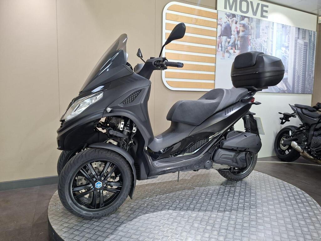 Piaggio MP3 300 2023 5