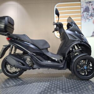 Piaggio MP3 300 2024