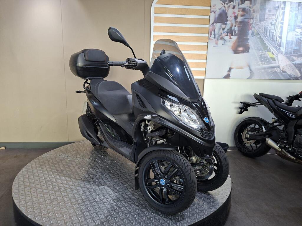Piaggio MP3 300 2024 2