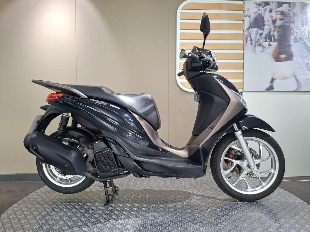 Piaggio Medley 125 2020 1 Piaggio Medley 125 2020