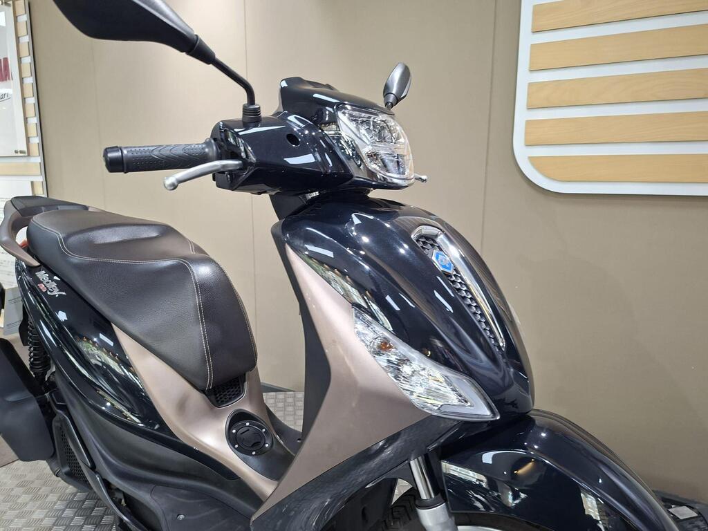 Piaggio Medley 125 2020 12