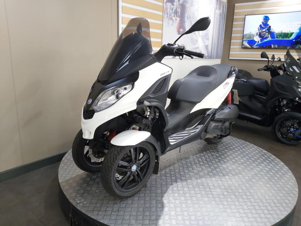 Piaggio MP3 300 2021 5