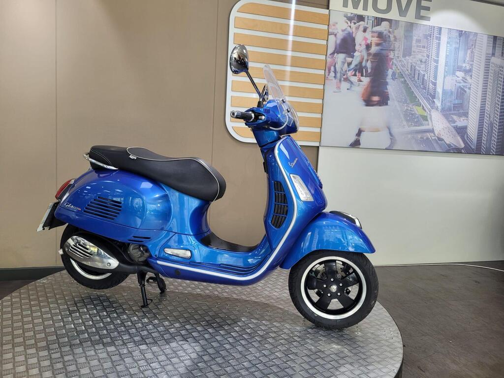 Vespa GTS 125 2014 10
