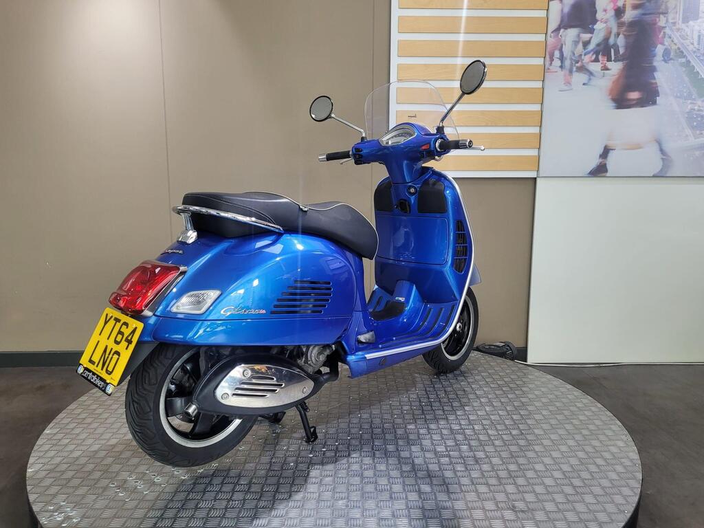 Vespa GTS 125 2014 15