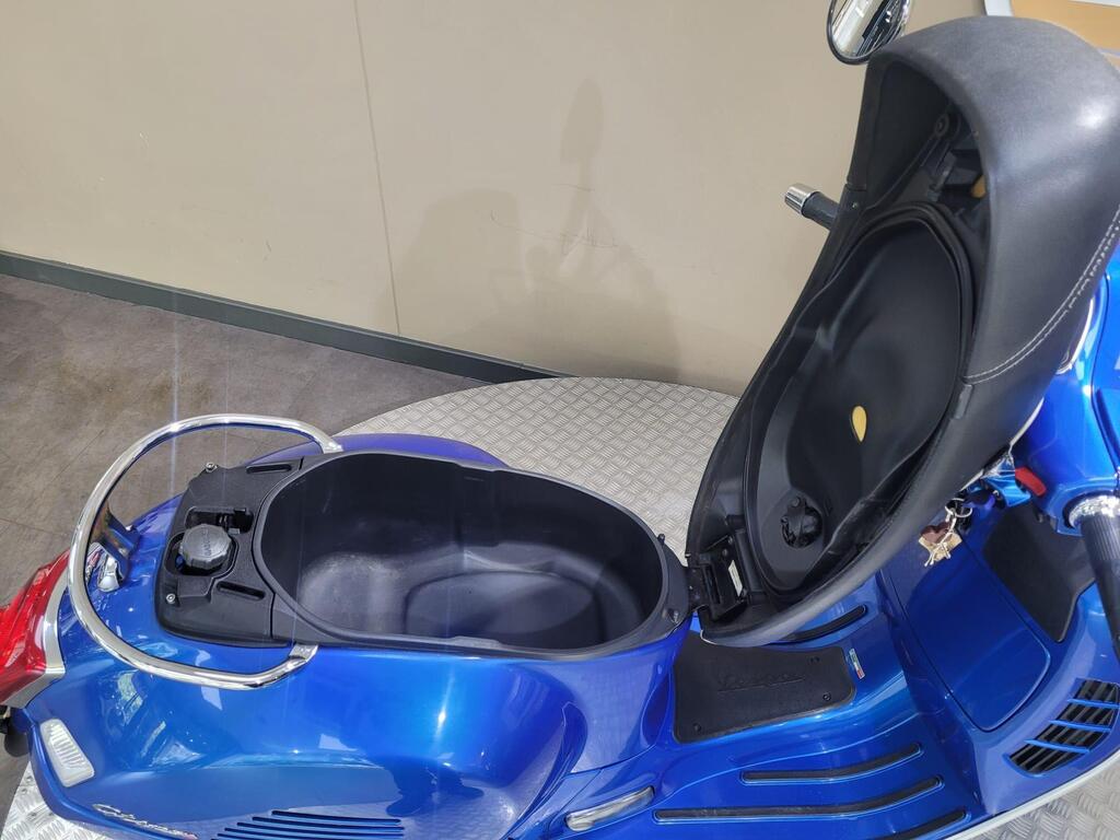 Vespa GTS 125 2014 17