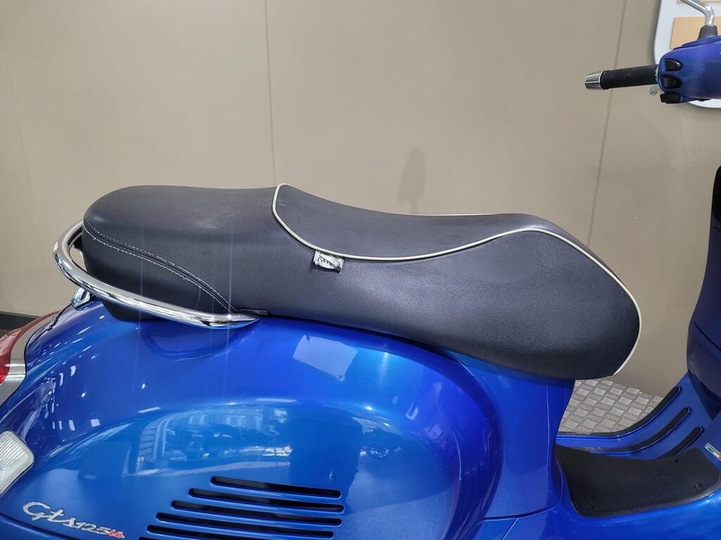 Vespa GTS 125 2014 18