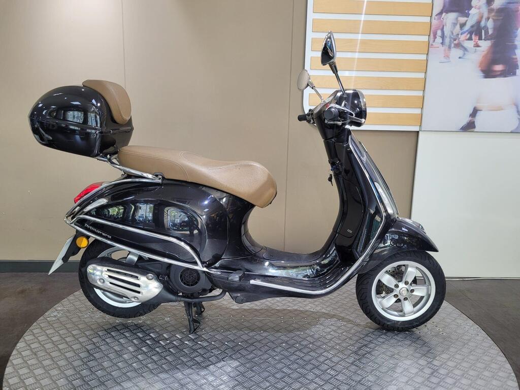 Vespa Primavera 125 2017 1 Vespa Primavera 125 2017