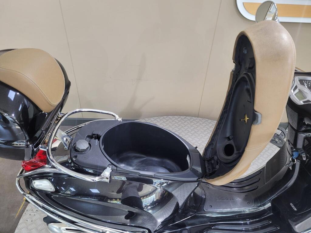 Vespa Primavera 125 2017 11