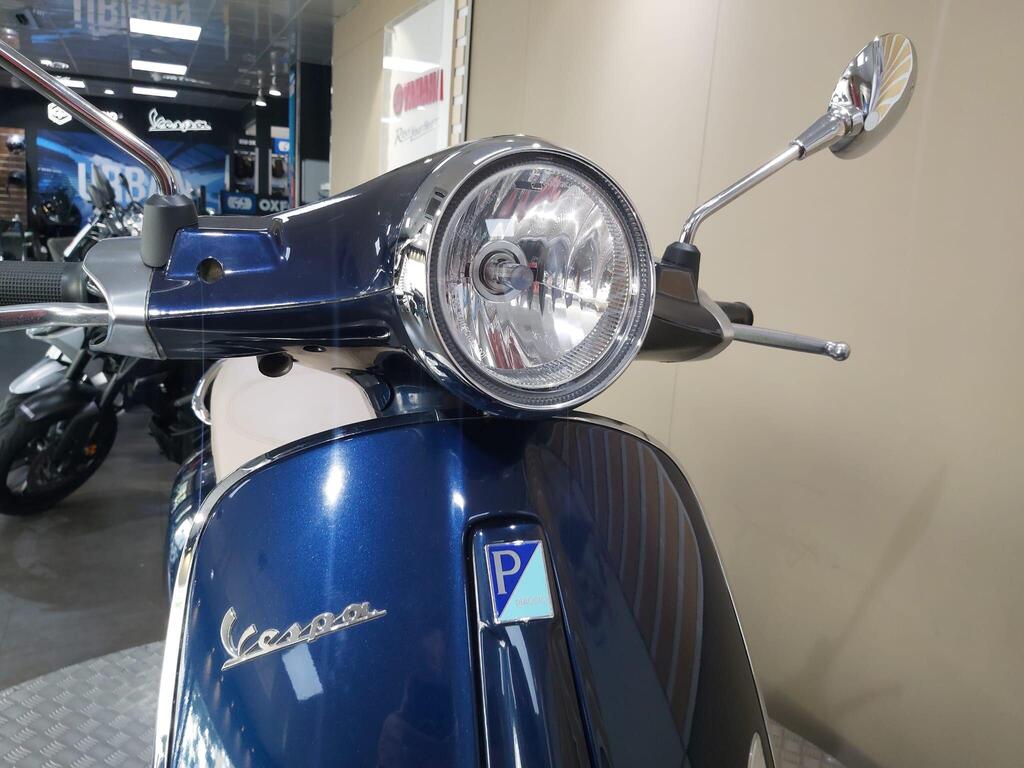 Vespa Primavera 50 2014 13