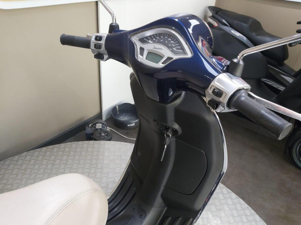Vespa Primavera 50 2014 14