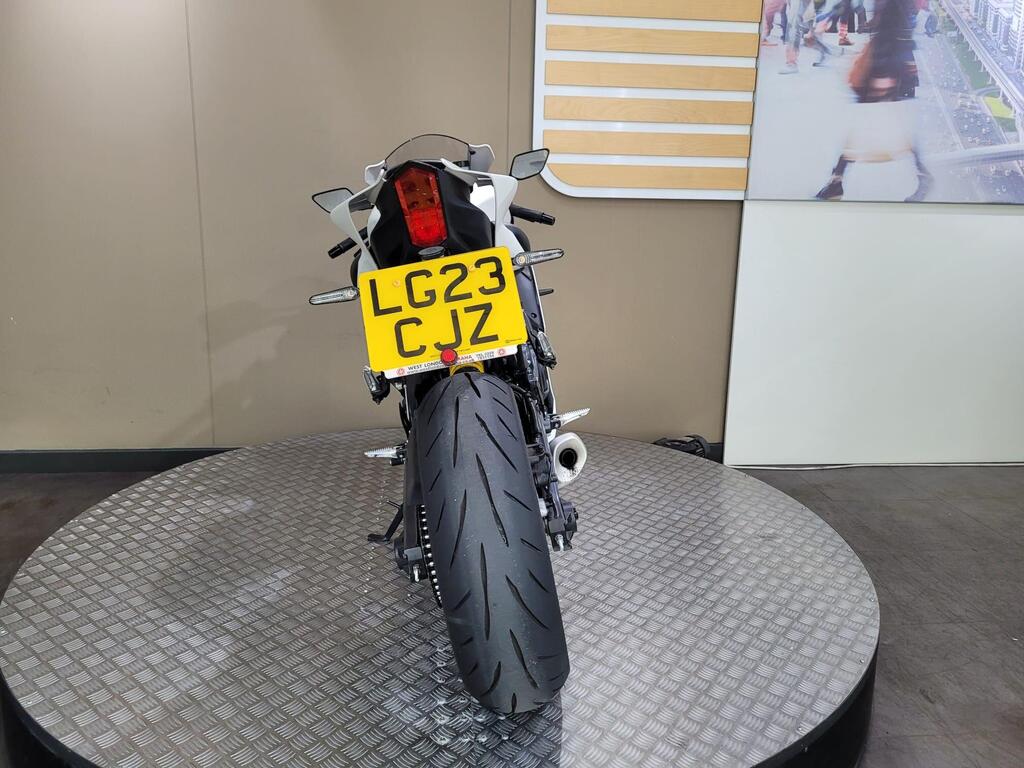Yamaha R7 2023 19
