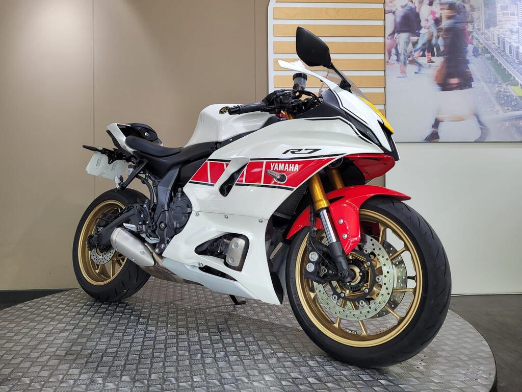 Yamaha R7 2023 3