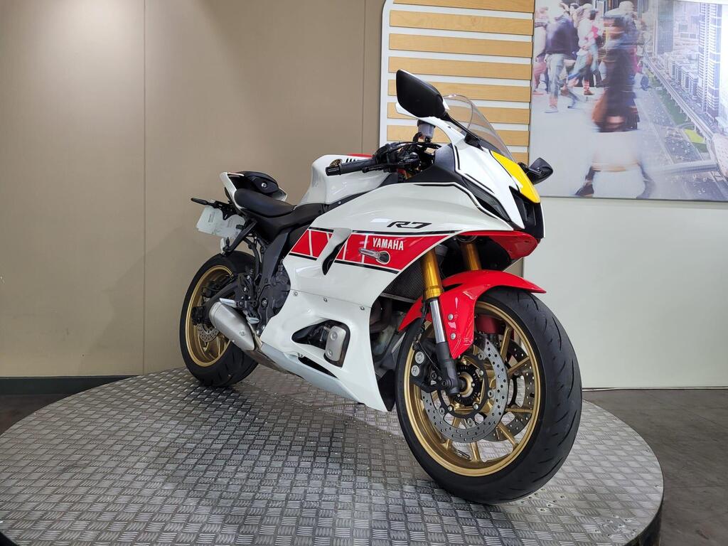 Yamaha R7 2023 4