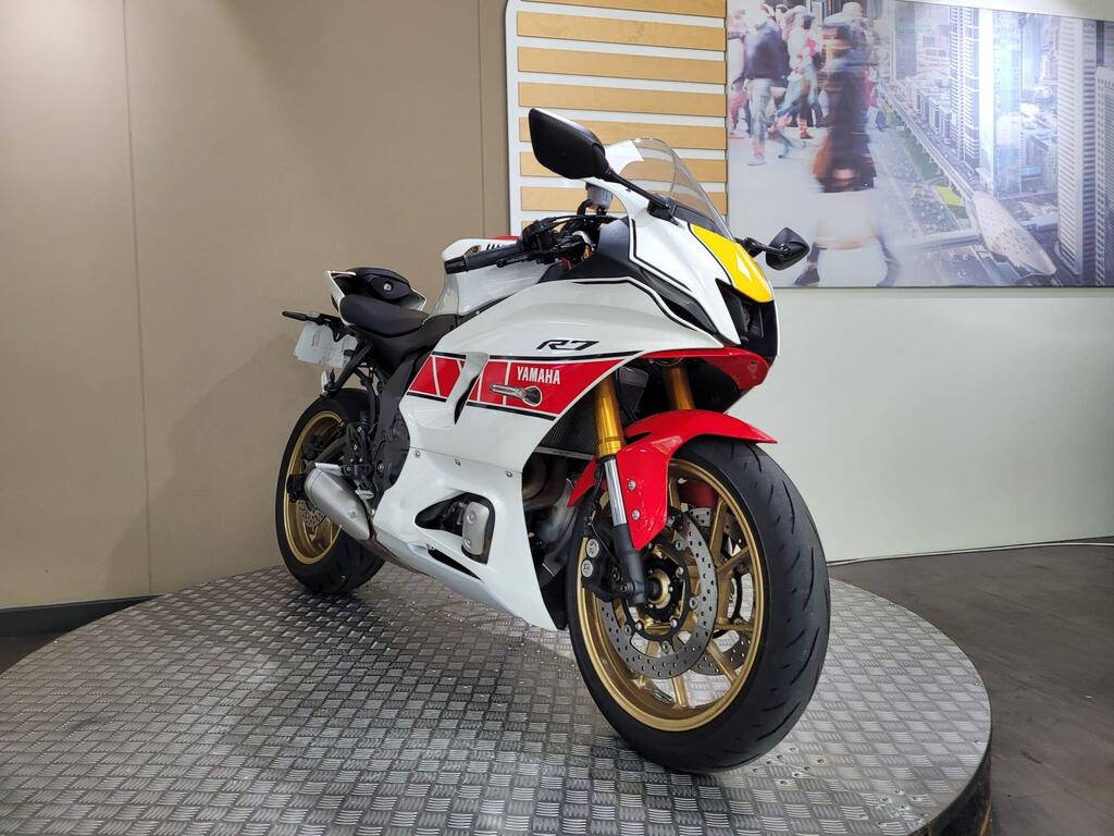 Yamaha R7 2023 5
