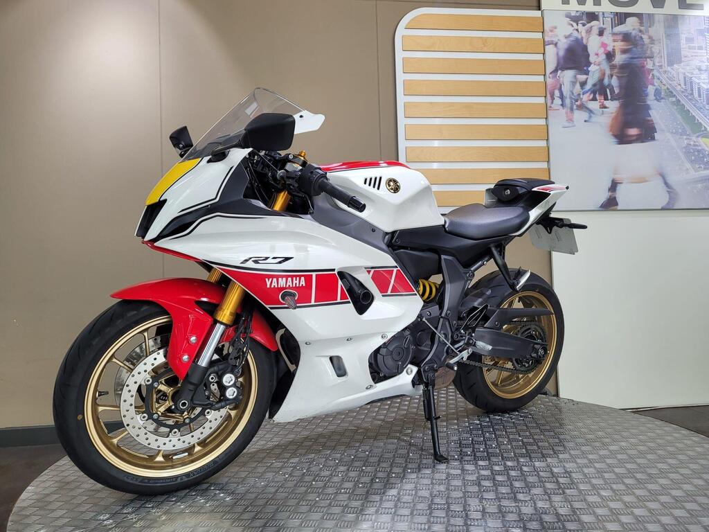 Yamaha R7 2023 7