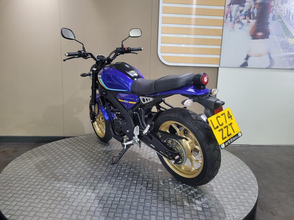 Yamaha XSR 125 2024 11