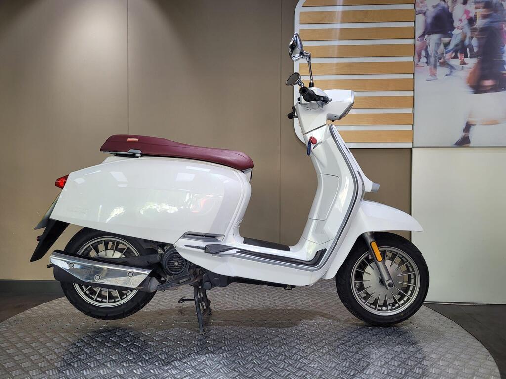 Lambretta v50 Special 2024 1 Lambretta V50 Special 2024