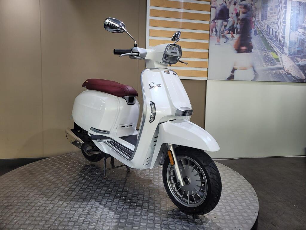 Lambretta v50 Special 2024 6